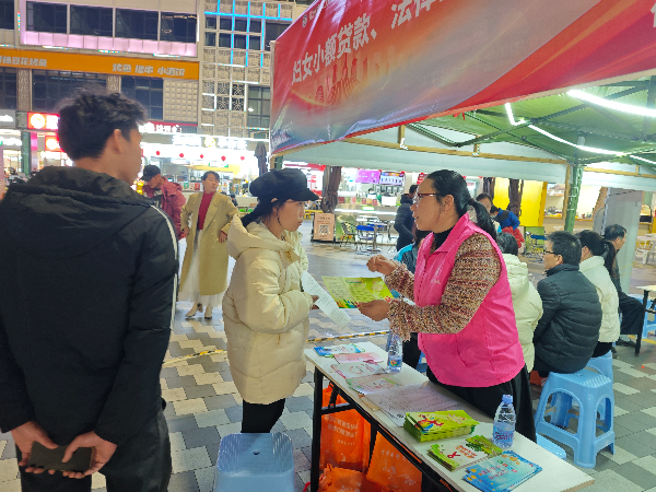 化州市2025年春风行动照片.jpg